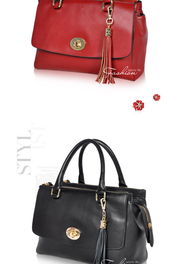 2014新款真皮女包 大牌休闲风尚下的流苏单肩斜挎魅力解析