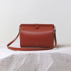 牛皮包选购指南与款式大全 经典与时尚的完美融合